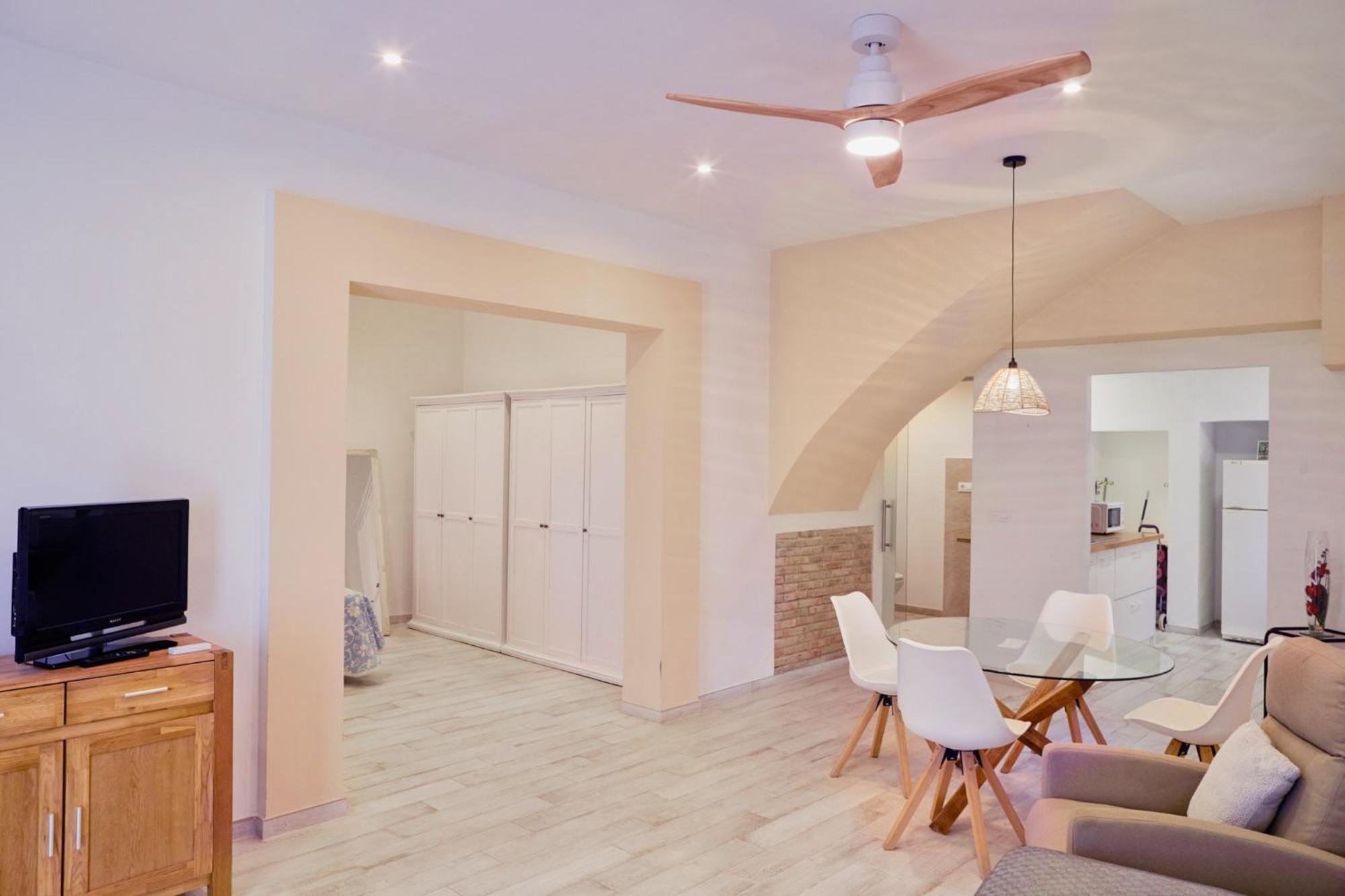 Loft Con Encanto En El Corazon Historico De Peralada Exteriér fotografie